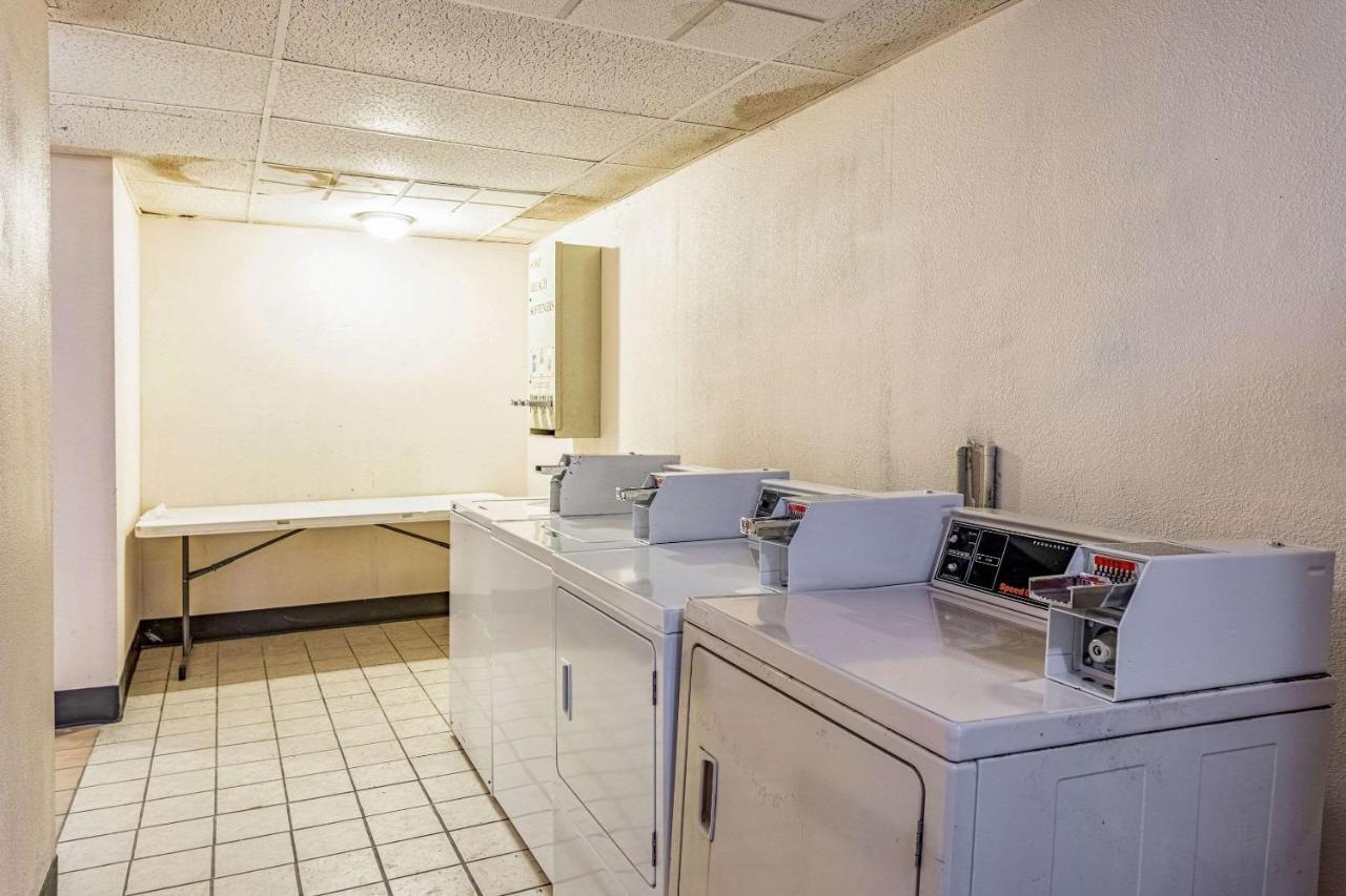 Econo Lodge Fredonia Luaran gambar
